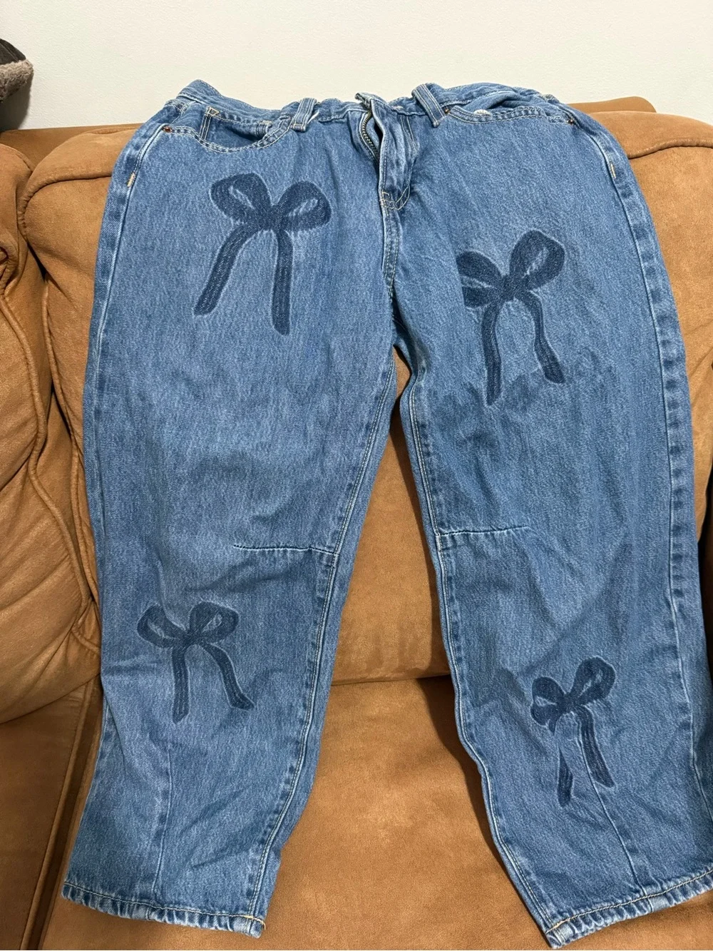 Girl’s Old Navy Mid Rise Baggy Barrel Leg Jeans